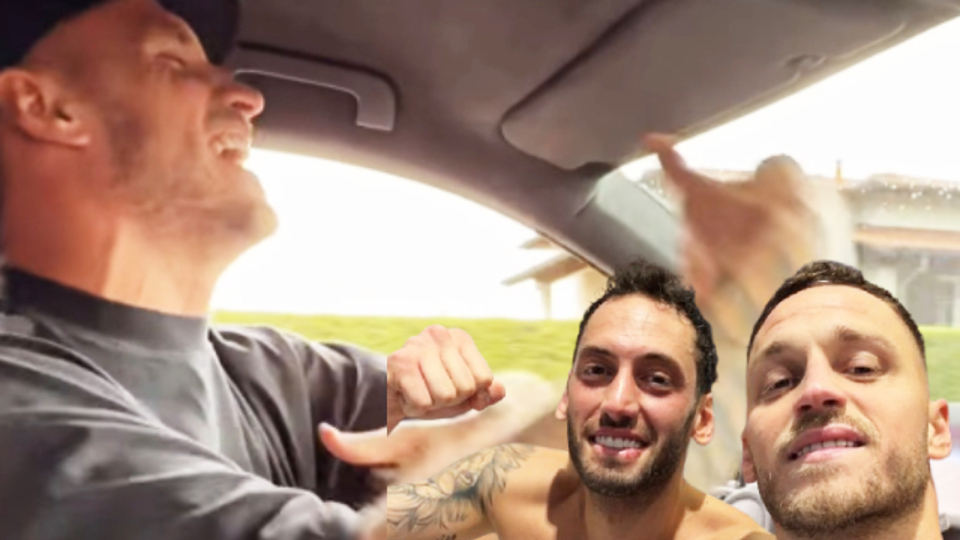 Ünlü futbolcu Sıla'nın şarkısıyla coştu