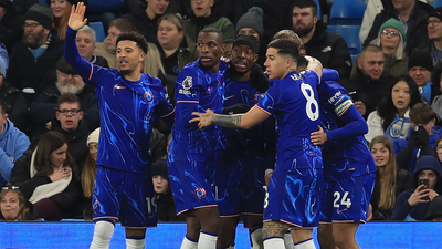 Chelsea yenildi ama yarı finalde!