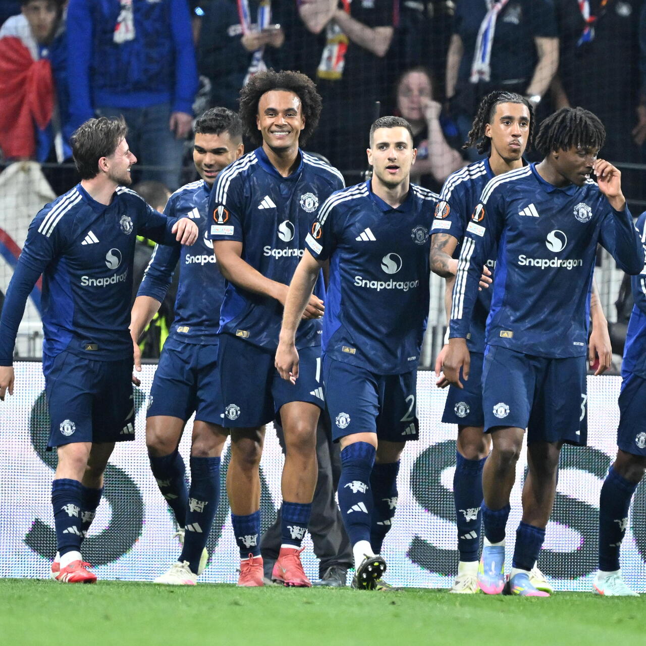 9 gollü maçta yarı final bileti ManU'nun!