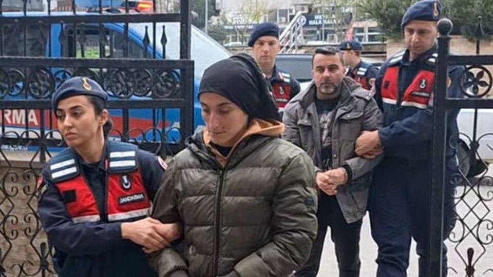 Yaşlı kadını dövüp gasp ettiler! Zanlı çok yakını çıktı!