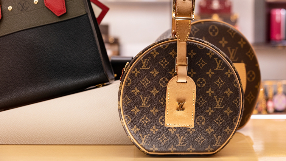 Lüks çantalar gerçekten Çin'de mi üretiliyor?