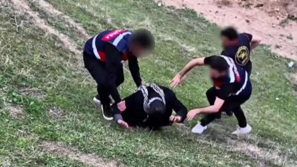 Kesinleşmiş hapis: 223 yıl! 20 ilde arama kaydı vardı! Arazide çobanmış!