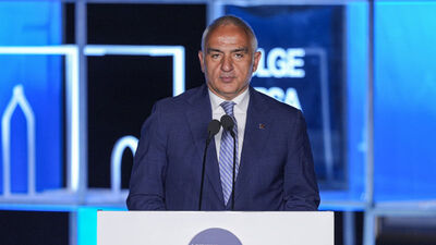 Yeditepe Bienali 'Gölge Varsa Işık da Var' temasıyla açıldı