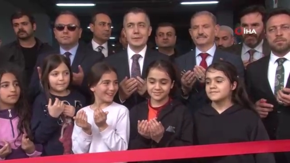 Esenyurt'ta atıl otopark hizmete açıldı