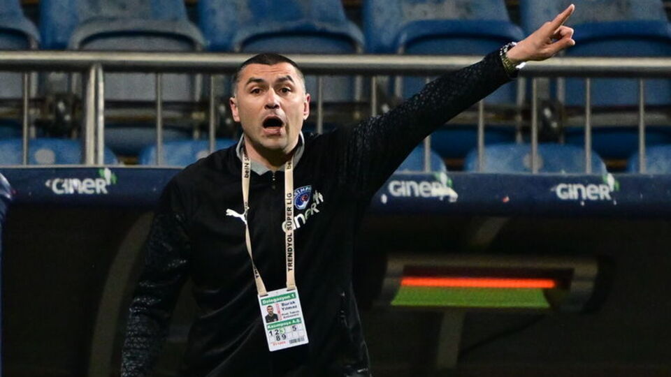 "Böyle güzel bir kulübün hedefi her zaman yukarılardır"