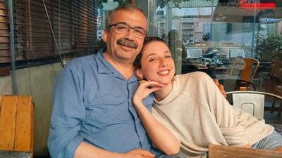 "Tutmuyor elim, uyan"