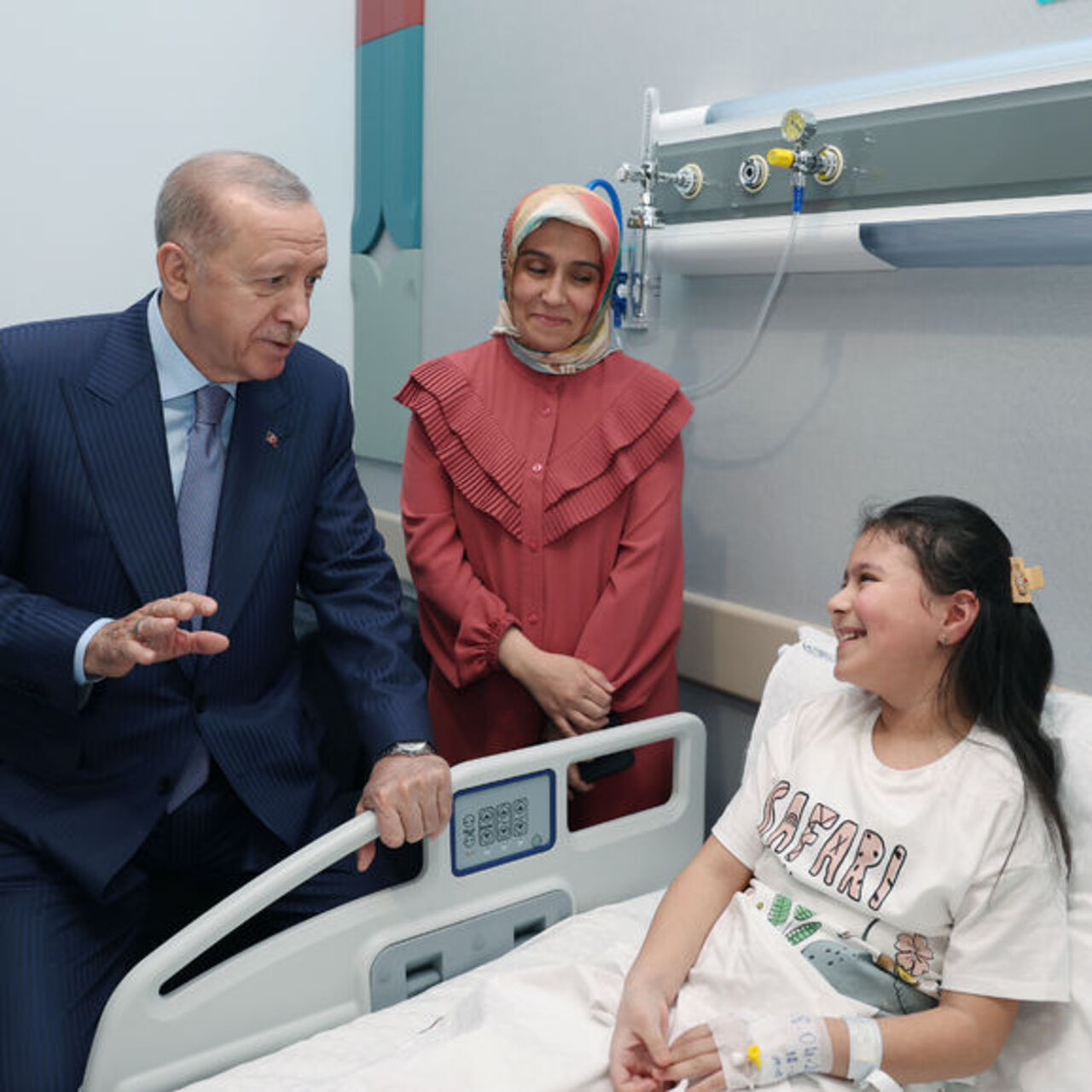 Cumhurbaşkanı Erdoğan'dan hasta ziyareti