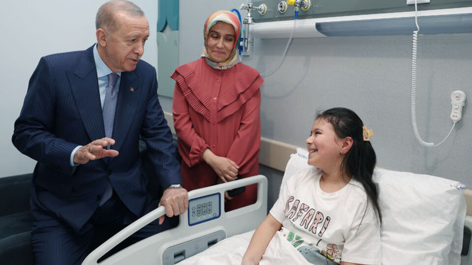Cumhurbaşkanı Erdoğan'dan hasta ziyareti