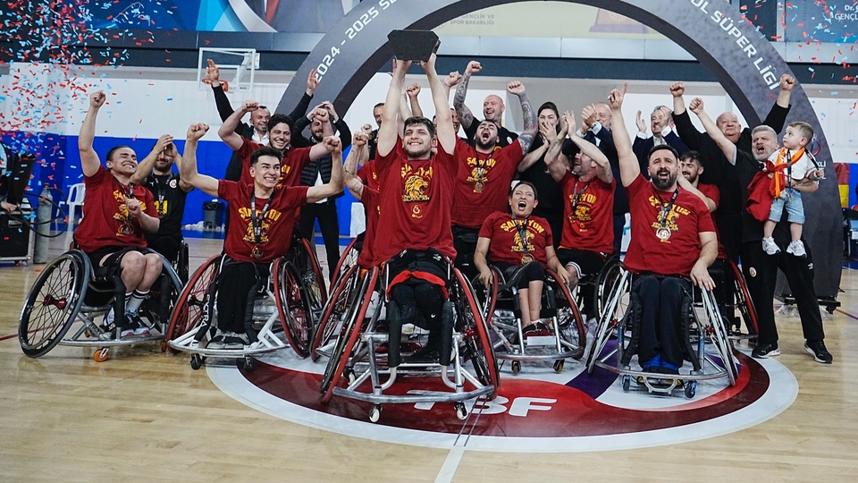 Tekerlekli sandalyede şampiyon Galatasaray!