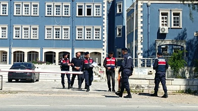 Eski milletvekilinin oğlu annesini öldürdü!