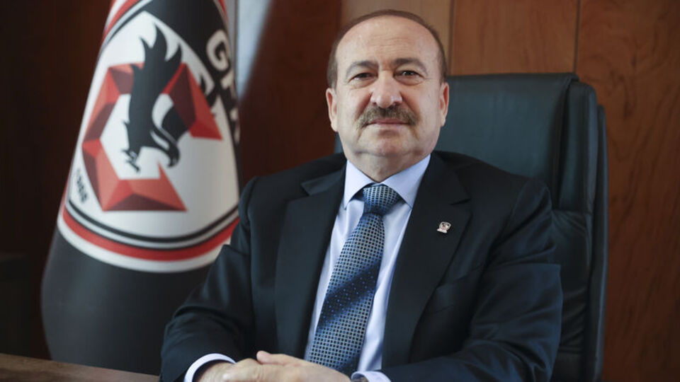 "Zorbay Küçük maçı katletti!"