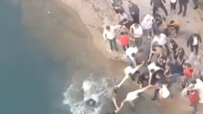 Zincir olup 3 kişiyi kurtardılar