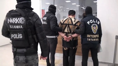 Kırmızı bültenle aranıyorlardı! Yakalandılar