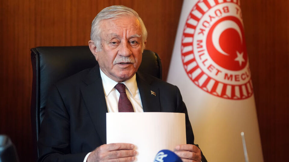 Celal Adan: Meclis kutlu bir emanettir