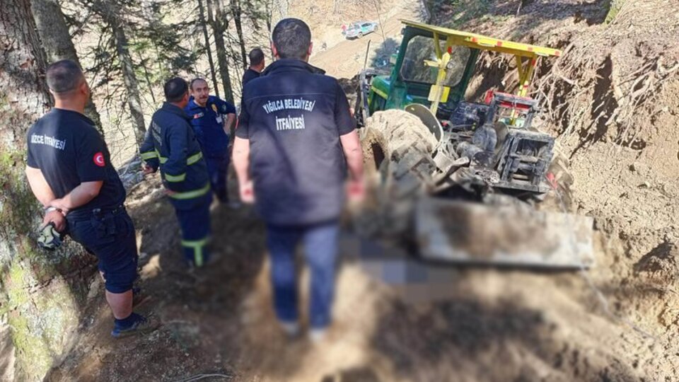 Traktörün altında kalan kişi öldü