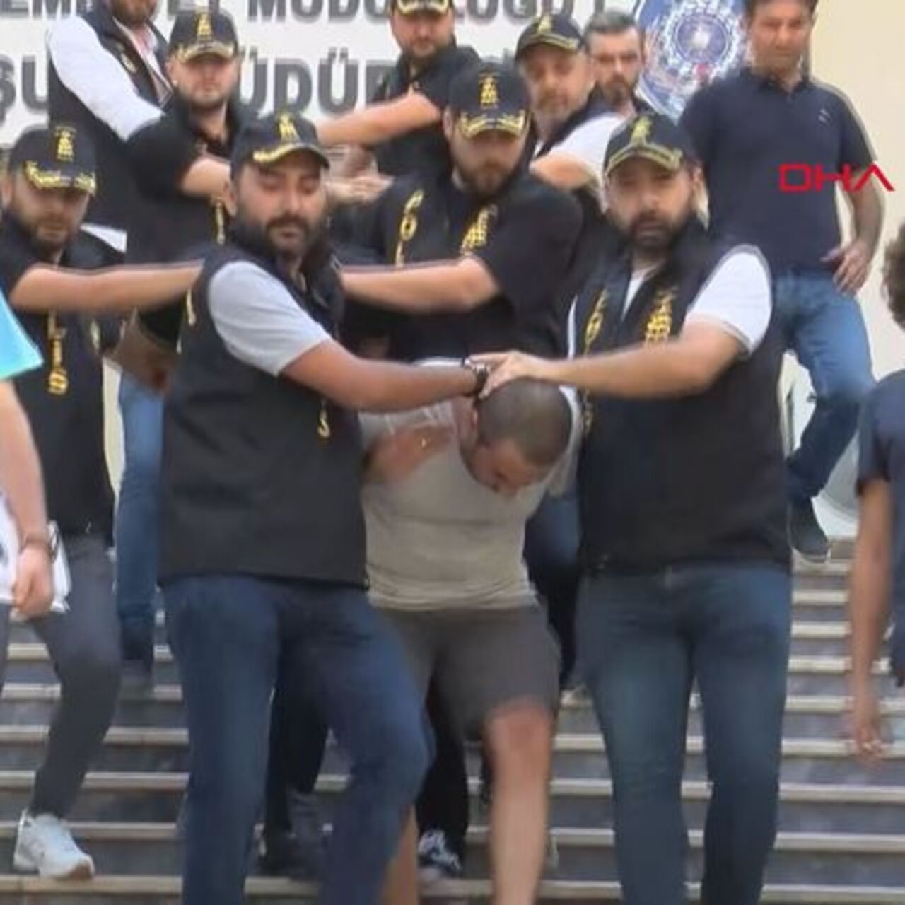 Tekel bayii cinayetinde karar! Sanıklara ceza yağdı