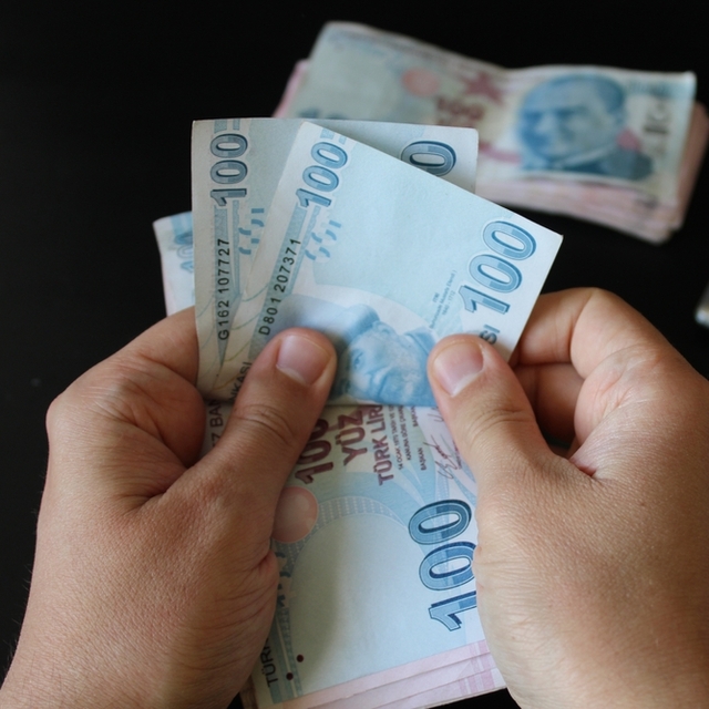 Kamu işçisinin ücreti eridi