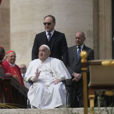 Papa Francis hayatını kaybetti