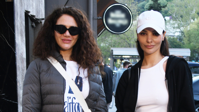 Komşular yürüyüşte