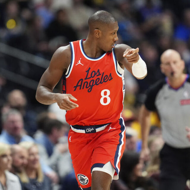 Clippers ve Pistons serileri eşitledi