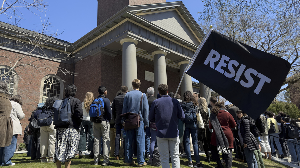 Harvard'dan Trump yönetimine dava