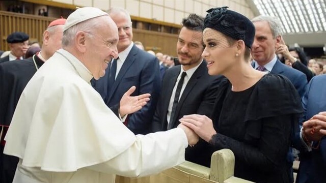Papa'ya böyle veda ettiler