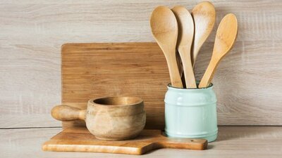 Tahta Kaşıklar Nasıl Temizlenir, Yıkanır? Evde Tahta Kaşık Temizliği Püf Noktaları