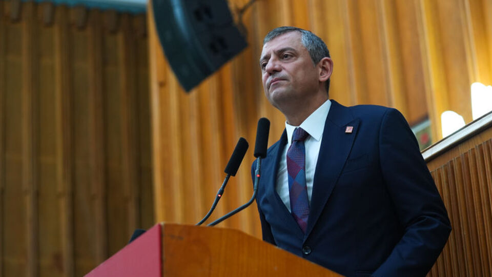 Özgür Özel'den 23 Nisan mesajı