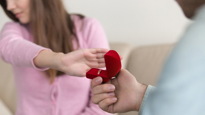 Aşk korkusunun psikolojik arka perdesi...