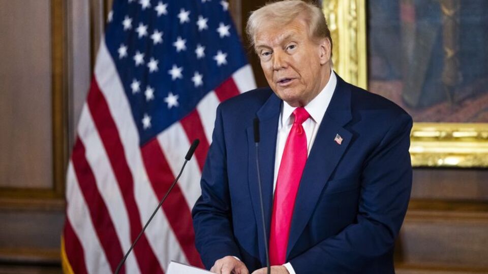 Trump: Çin'e vergi yüzde 145'i geçmeyecek