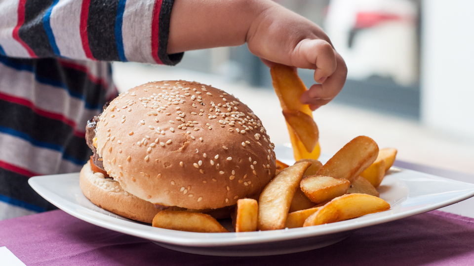 Her 5 çocuktan biri obeziteli