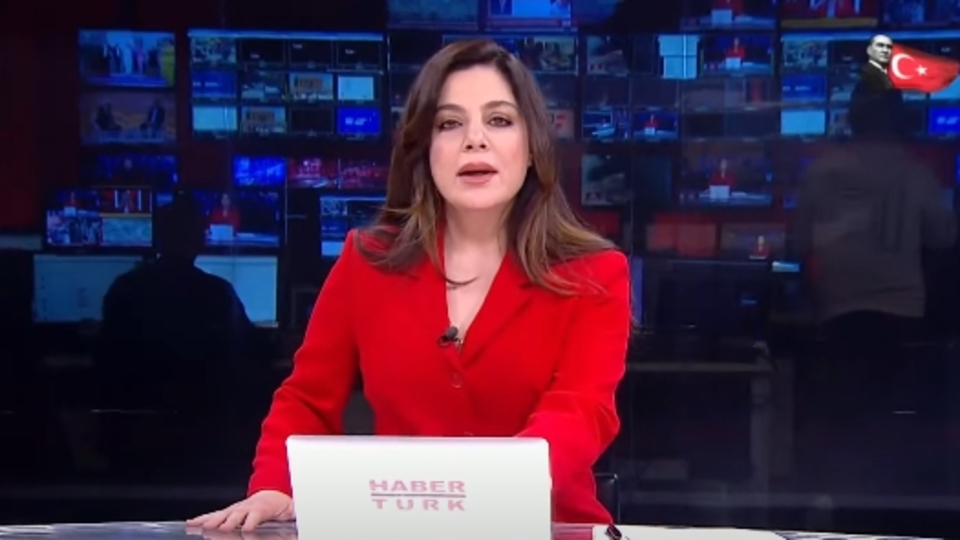 Deprem anı Habertürk ekranına böyle yansıdı