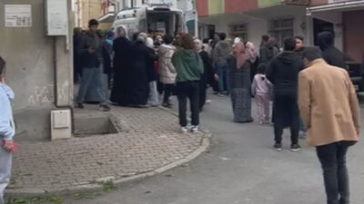 Deprem sırasında balkondan atladı!