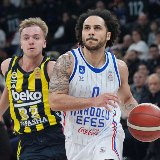 Fenerbahçe ve Anadolu Efes maçlarına erteleme!