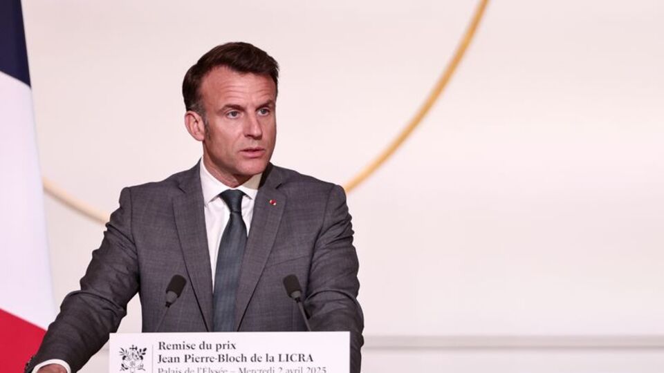 Macron: Putin yalan söylemeyi bırakmalı