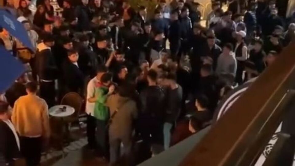 İki grup arasında silahlı kavga