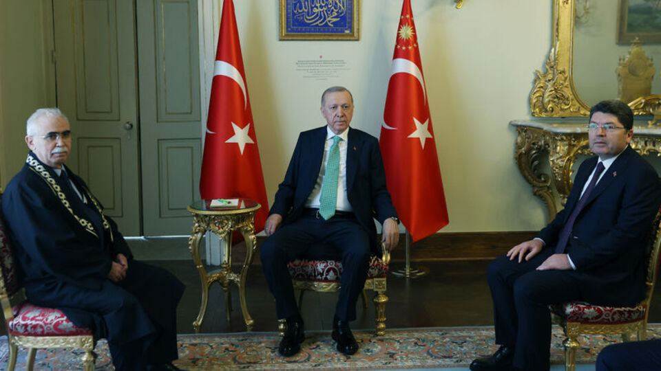 AYM Başkanı Özkaya'yı kabul etti