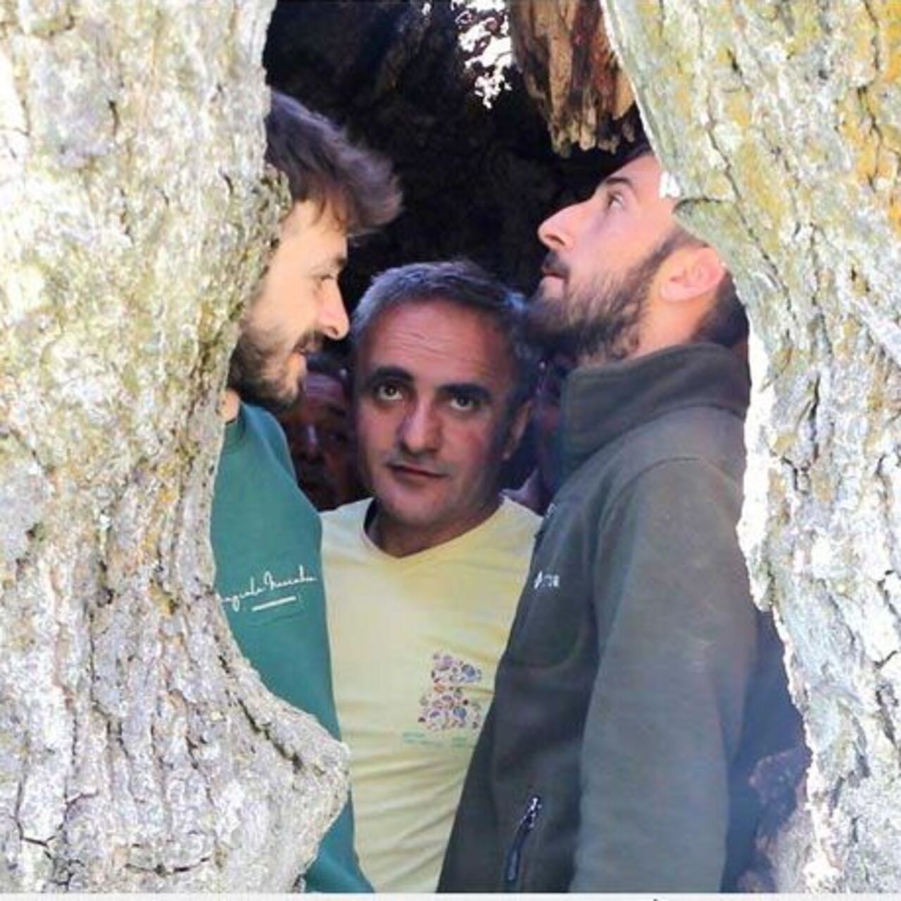 Asırlık kovuğa 12 kişi sığdı