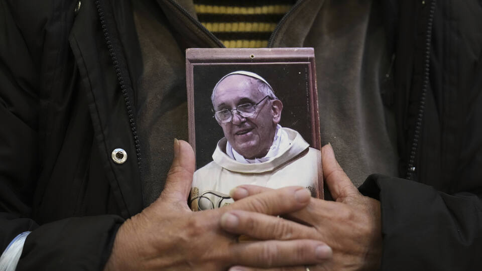 Papa Francis bugün defnediliyor