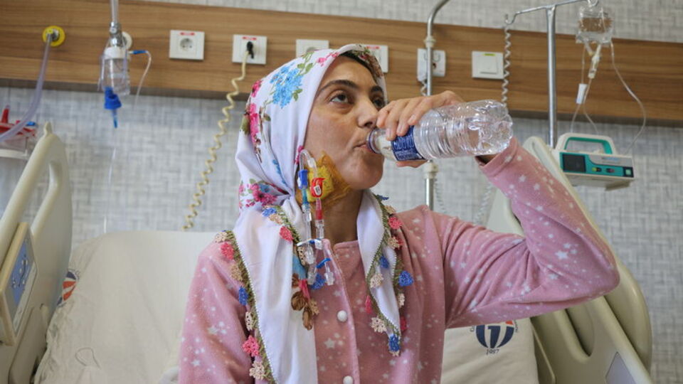 Beş böbrekle yaşıyor