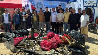 Tarihi antik kentin sularından 2 ton çöp çıktı!