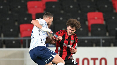 Edin Dzeko'dan hakem tepkisi!