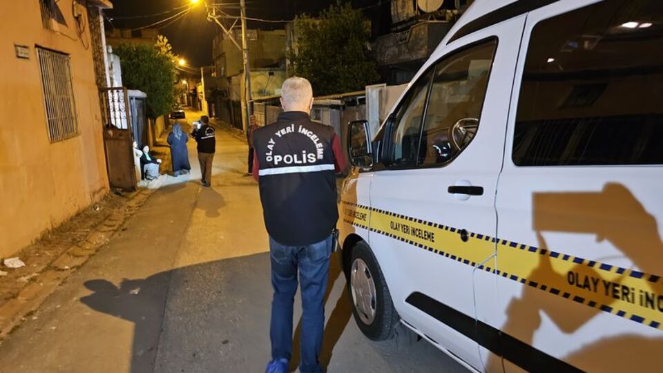 Cinayeti açılmamış peynir paketi çözdü