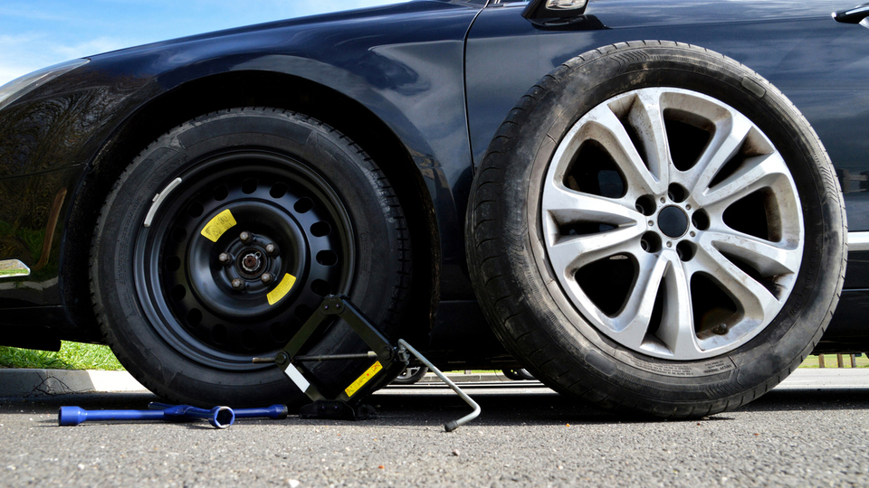 Yedek lastiğin diğer adı nedir?