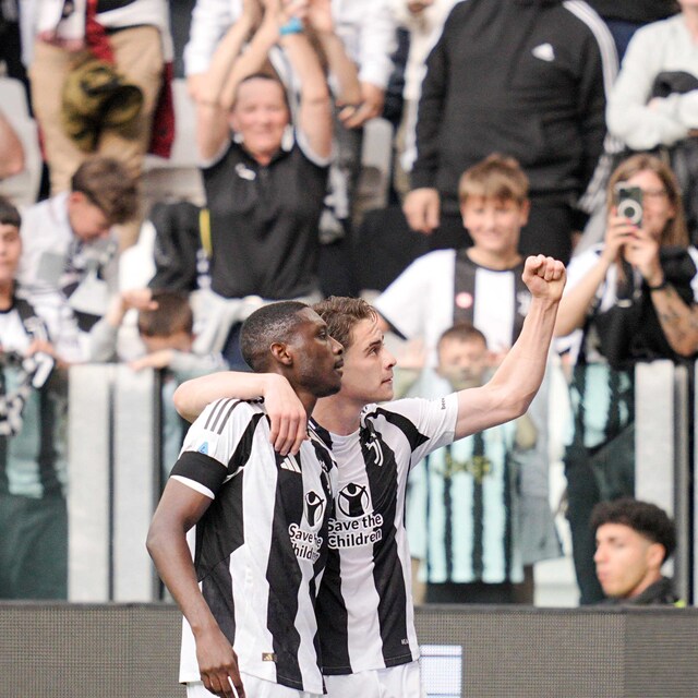 Juventus, 10 kişiyle kazandı!