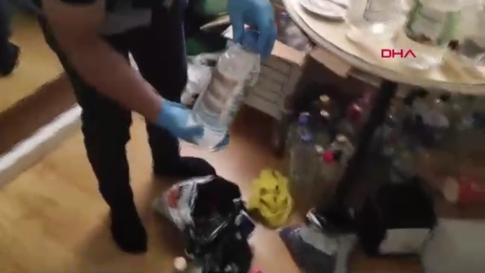 Adana'da sahte içkiye 9 gözaltı