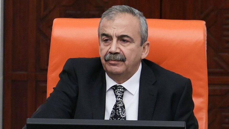 Sırrı Süreyya Önder ile ilgili açıklama: Başka bir kırılma noktasındayız