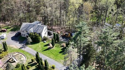 FETÖ elebaşının mezarı camlarla çevrildi