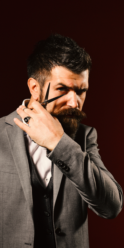 Erkeklerde kirpik kesme trendi