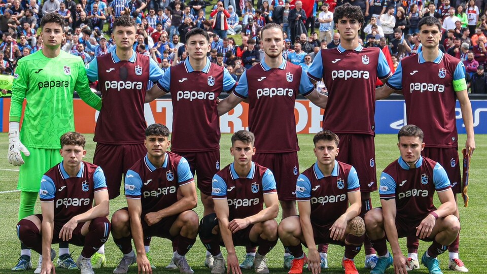 Trabzonspor U19'a destek mesajları!